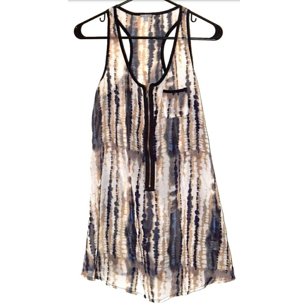 Charlotte Russe Womens
Sheer
Sleeveless
Top 
S